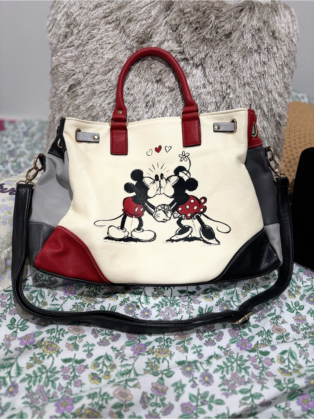 The Bradford Exchange Mickey & Minnie Mouse leather Satchel shoulder bag Disney
